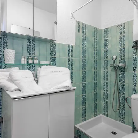 Les Balcons Fleuris Apartman *