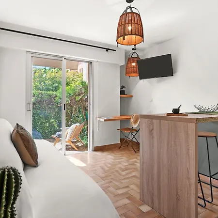 Les Balcons Fleuris Apartment Sainte-Maxime